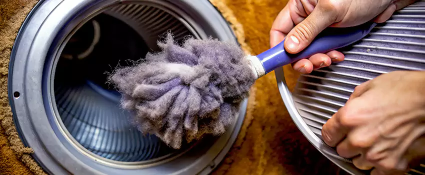 Signs Of A Clogged Dryer Lint Trap in Noranda, Quebec